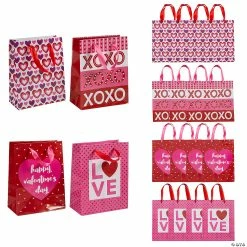 7" x 9" Medium Valentine Paper Gift Bags - 12 Pc.
