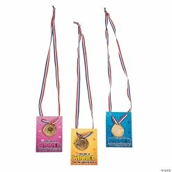 Winner Medal Valentine Exchanges with Card for 24